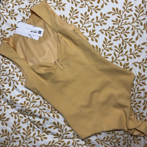 Zara V-neck Bodysuit - Picture 9 of 10